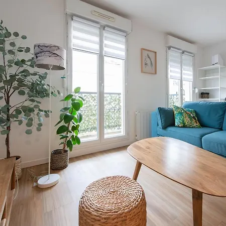 ✵ Le Saint Georges- T2 4p+ Wifi + Parking A - Fairytale Factory ✵ Bussy-Saint-Georges