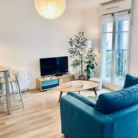 ✵ Le Saint Georges- T2 4p+ Wifi + Parking A - Fairytale Factory ✵ Bussy-Saint-Georges