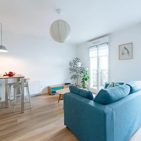 ✵ Le Saint Georges- T2 4p+ Wifi + Parking A - Fairytale Factory ✵ Bussy-Saint-Georges