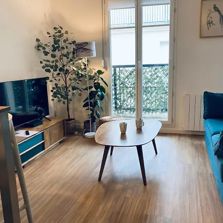 ✵ Le Saint Georges- T2 4p+ Wifi + Parking A - Fairytale Factory ✵ * Bussy-Saint-Georges